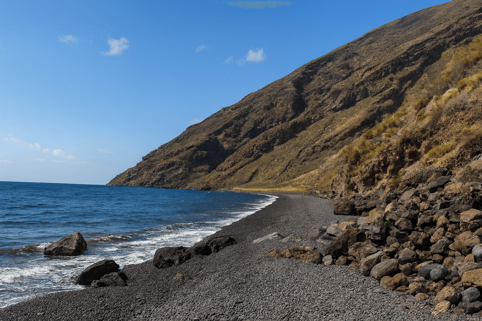 Scuba diving at Secca di Scirocco in Stromboli